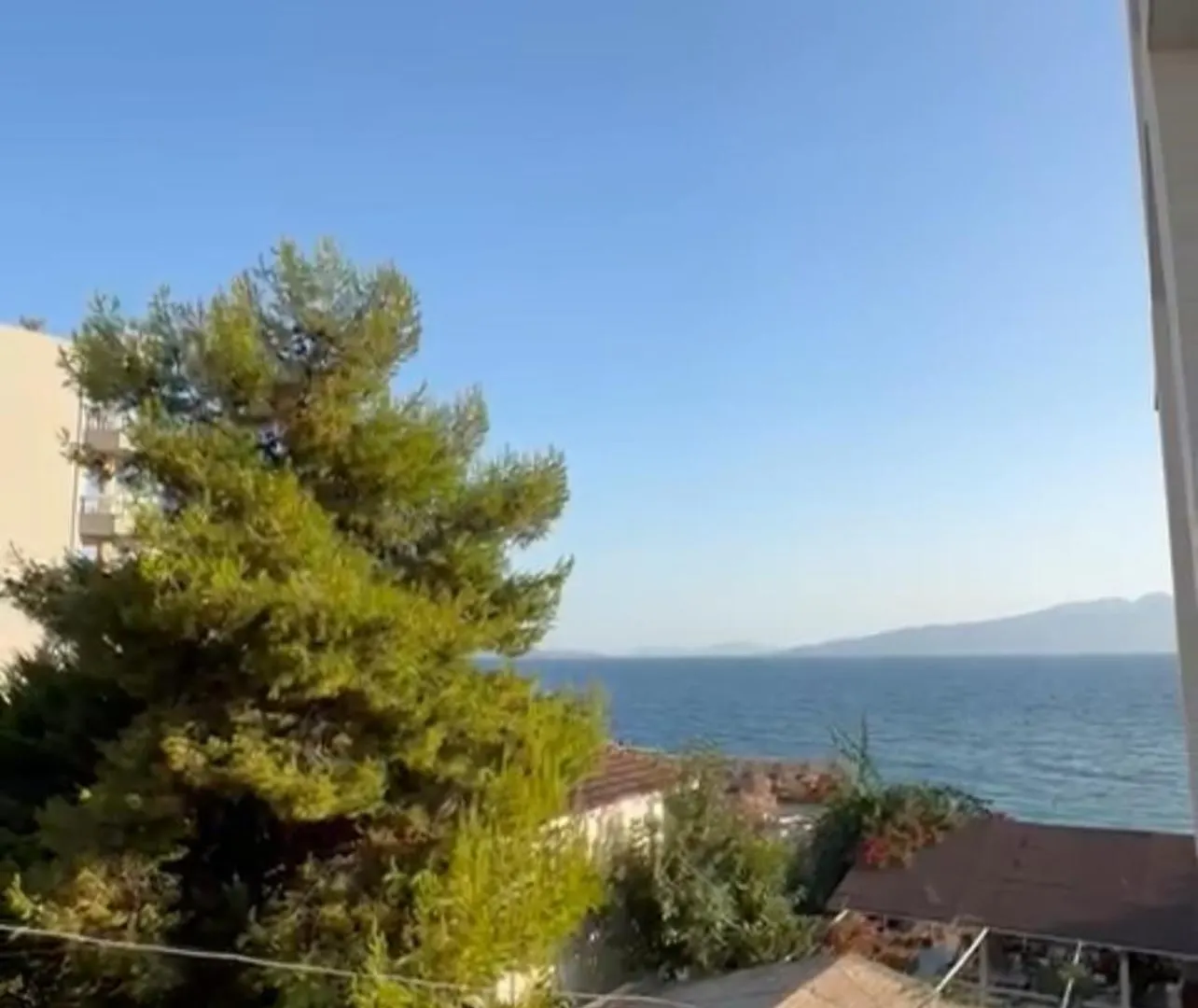 Epirus Hotel Sarandë 4*,